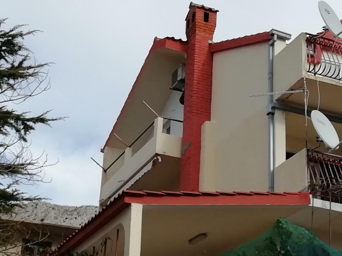 Angella Apartment Dugi Rat Luaran gambar